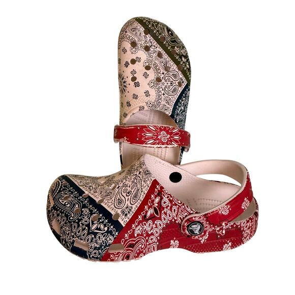 Crocs Shoes - Crocs Classic Bandana Clog Unisex Red White Blue Green Women’s Size 6 Comfort